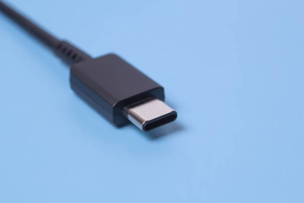 EU mandates common charging cable